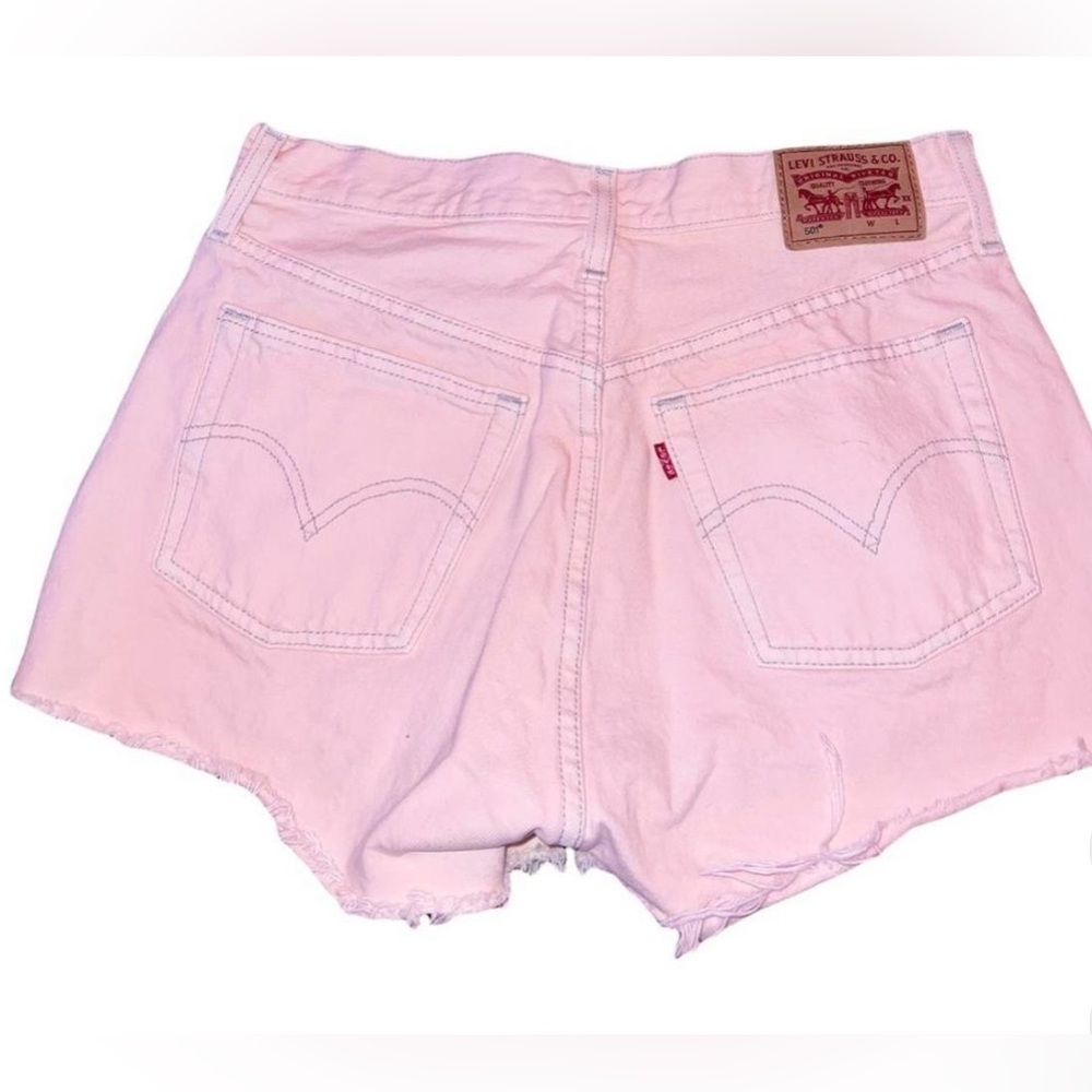 Levi High-rise pastel pink shorts